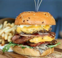 Le P'tit Cafe - Accommodation Batemans Bay