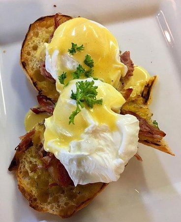 The Main Corner - Accommodation Batemans Bay 0