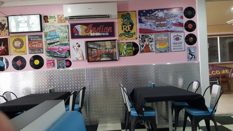 Happy Days Diner - Accommodation Batemans Bay 3