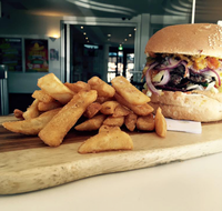 Premier Hotel - Accommodation Batemans Bay