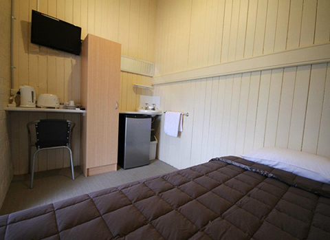 Grand Hotel Mount Morgan - Accommodation Batemans Bay 0