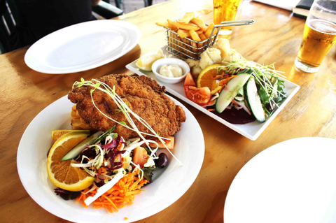 Commonwealth Hotel - Accommodation Batemans Bay 2