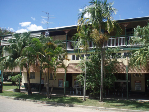 Giru International Hotel - Accommodation Batemans Bay 2