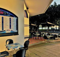 Harolds Seafood on The Strand - Accommodation Batemans Bay