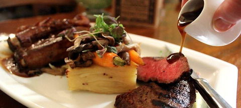 Amarok Bar & Restaurant - Accommodation Batemans Bay 3