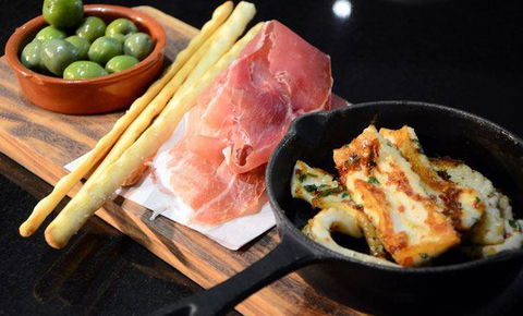 Paesano International Buffet - Accommodation Batemans Bay 9