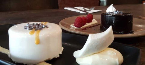 Paesano International Buffet - Accommodation Batemans Bay 12