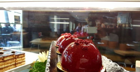 Paesano International Buffet - Accommodation Batemans Bay 23