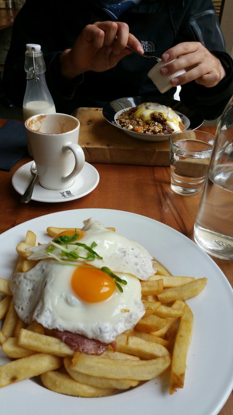 Zum Cafe - Accommodation Batemans Bay 9