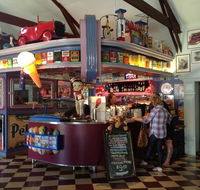 Cruzin' in the 50's Diner - Accommodation Batemans Bay
