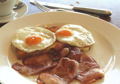 Funkies - Accommodation Batemans Bay 8