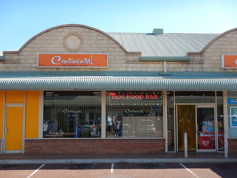 Continental Vietnamese Cafe - Accommodation Batemans Bay 0