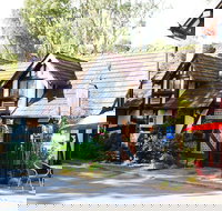 Last Drop Elizabethan - Accommodation Batemans Bay