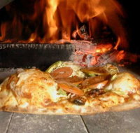 M  J's Pizza Base - Accommodation Batemans Bay