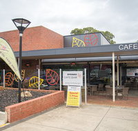 Avenues Cafe Bar - Accommodation Batemans Bay