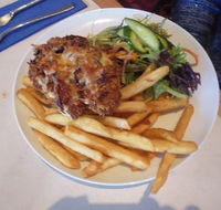 Beach Hotel - Accommodation Batemans Bay
