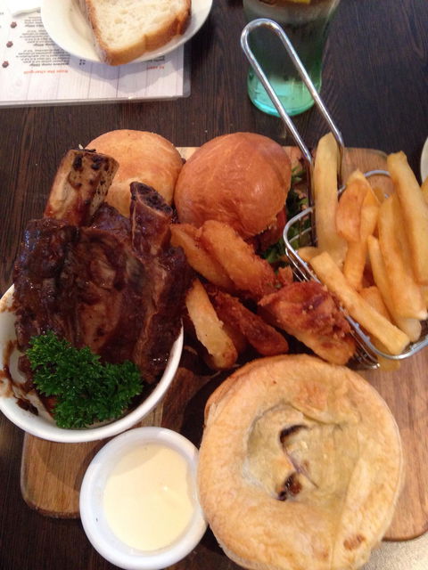 Highbury Hotel Bistro - Accommodation Batemans Bay 2