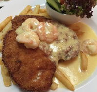 The Colonnades Tavern - Accommodation Batemans Bay