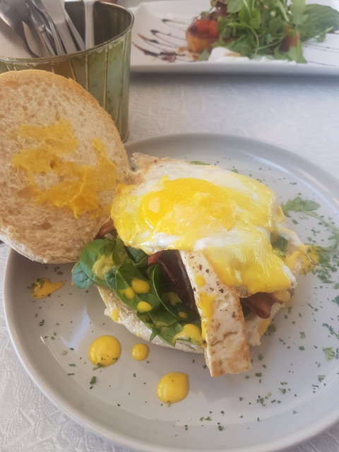 The Golden Fleece Cafe - Accommodation Batemans Bay 1