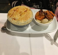 The Royal Oak Hotel - Accommodation Batemans Bay