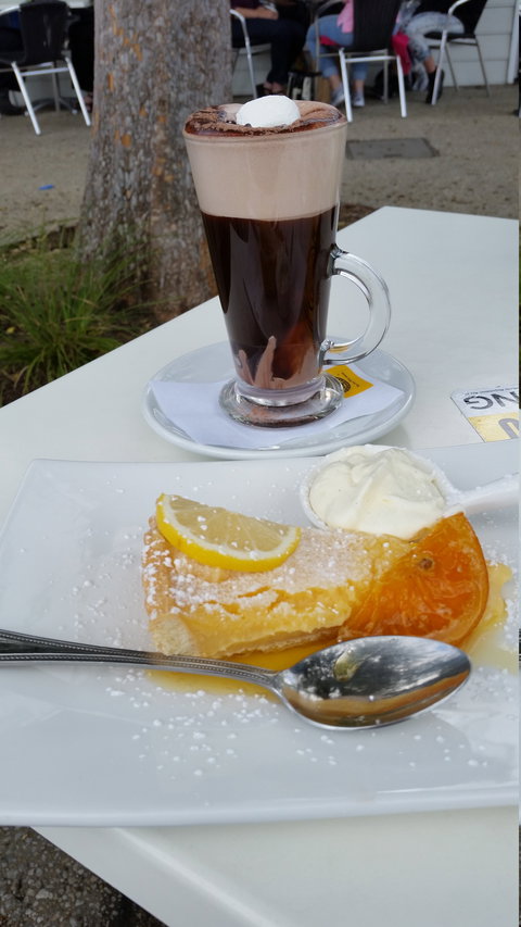 Cafe Lime & Gourmet Foodstore - Accommodation Batemans Bay 1