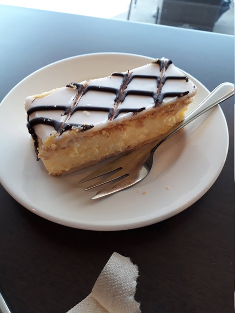 D & M's Bakery Cafe - Accommodation Batemans Bay 2