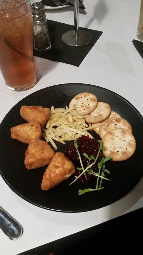 Maggi's Cafe Restaurant - Accommodation Batemans Bay 2