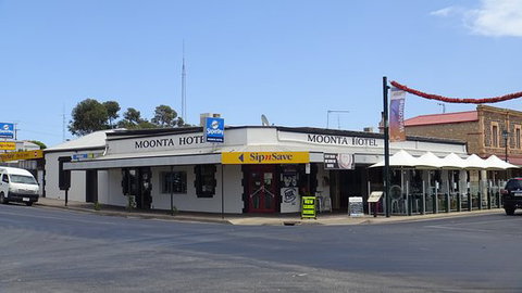 Moonta Hotel - Accommodation Batemans Bay 0