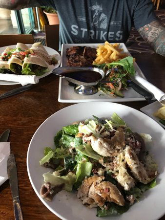 The Grand Hotel - Accommodation Batemans Bay 0