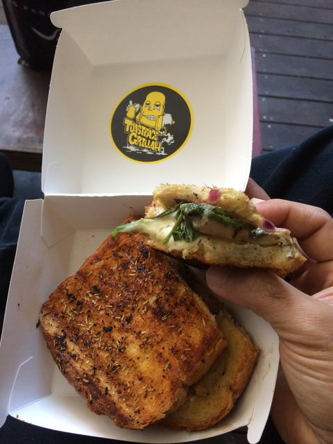 Toastface Grillah - Accommodation Batemans Bay 12