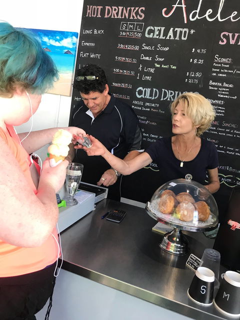 Adele's Cafe - Accommodation Batemans Bay 2