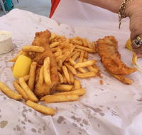 Birds Fish Bar - Bowen Fishermans Seafood Company PTY. LTD. - Accommodation Batemans Bay