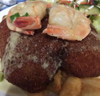 Larrikin Hotel Bistro. - Accommodation Batemans Bay