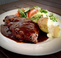 The Australian Hotel - Accommodation Batemans Bay