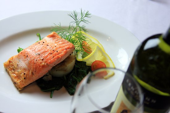 St George QLD Accommodation Batemans Bay