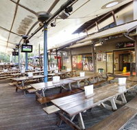 Magnums - Accommodation Batemans Bay
