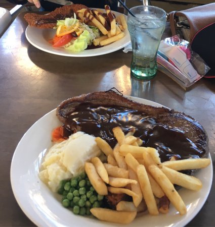 Rathy Pub - Accommodation Batemans Bay 0