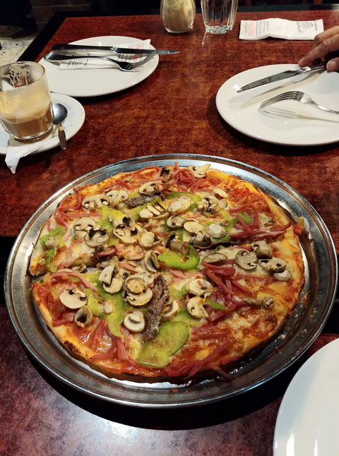 Papa Gino's Pizza Restaurant - Accommodation Batemans Bay 5