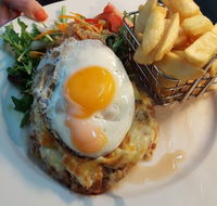 The Home Hotel Bistro - Accommodation Batemans Bay