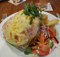 Shell Club - Accommodation Batemans Bay