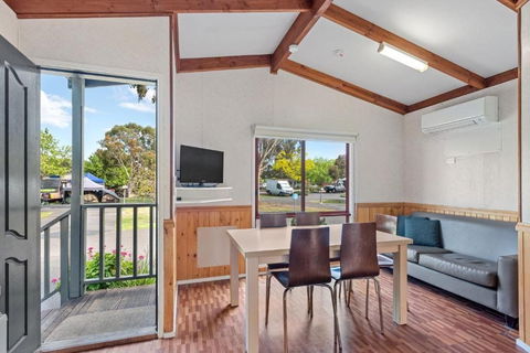 Discovery Parks Melbourne - Accommodation Batemans Bay 3