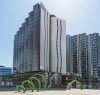 Peppers Docklands - Accommodation Batemans Bay