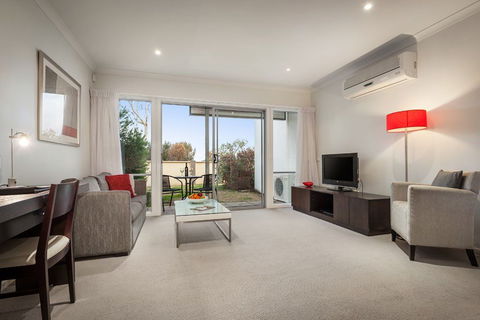 Quest Sanctuary Lakes - Accommodation Batemans Bay 2