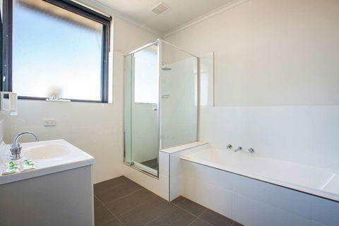 Nightcap At St Albans Hotel - Accommodation Batemans Bay 2