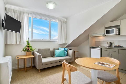 Williamstown Residences - Accommodation Batemans Bay 9