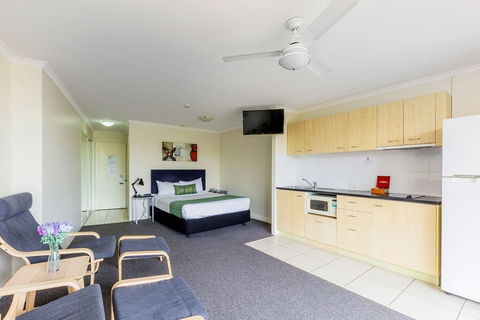 Wellington Apartment Hotel - Accommodation Batemans Bay 1