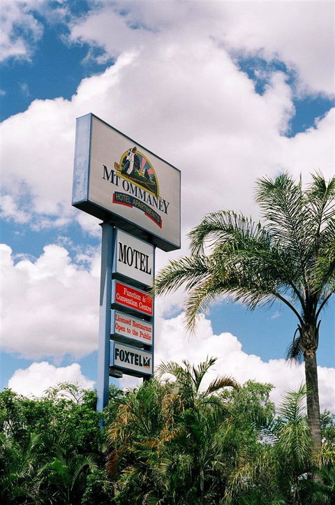 Mount Ommaney Hotel Apartments - Accommodation Batemans Bay 0