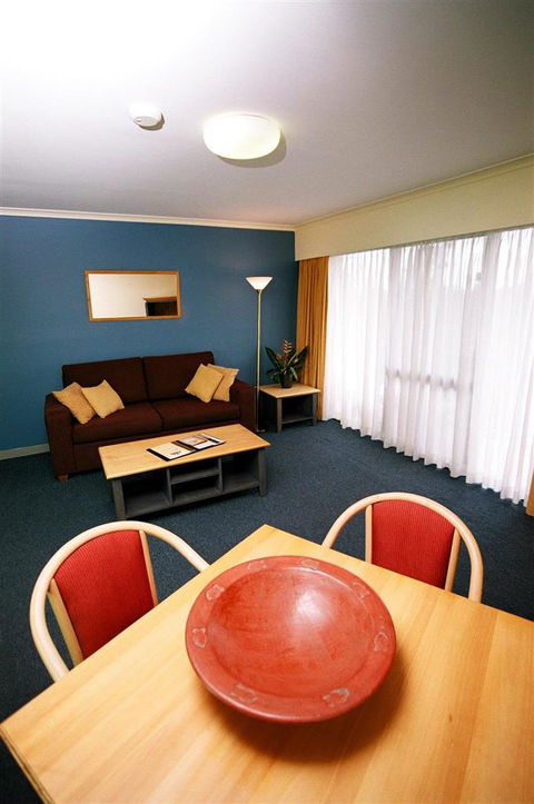 Mount Ommaney Hotel Apartments - Accommodation Batemans Bay 5