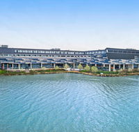 Mercure Melbourne Caroline Springs - Accommodation Batemans Bay