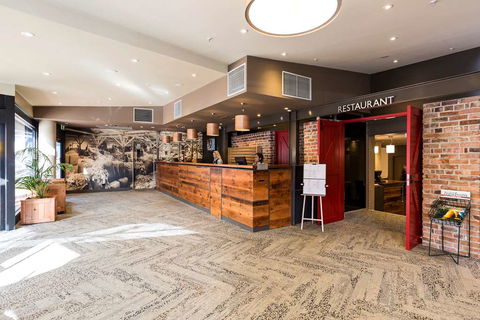 The Old Woolstore Apartment Hotel - Accommodation Batemans Bay 2